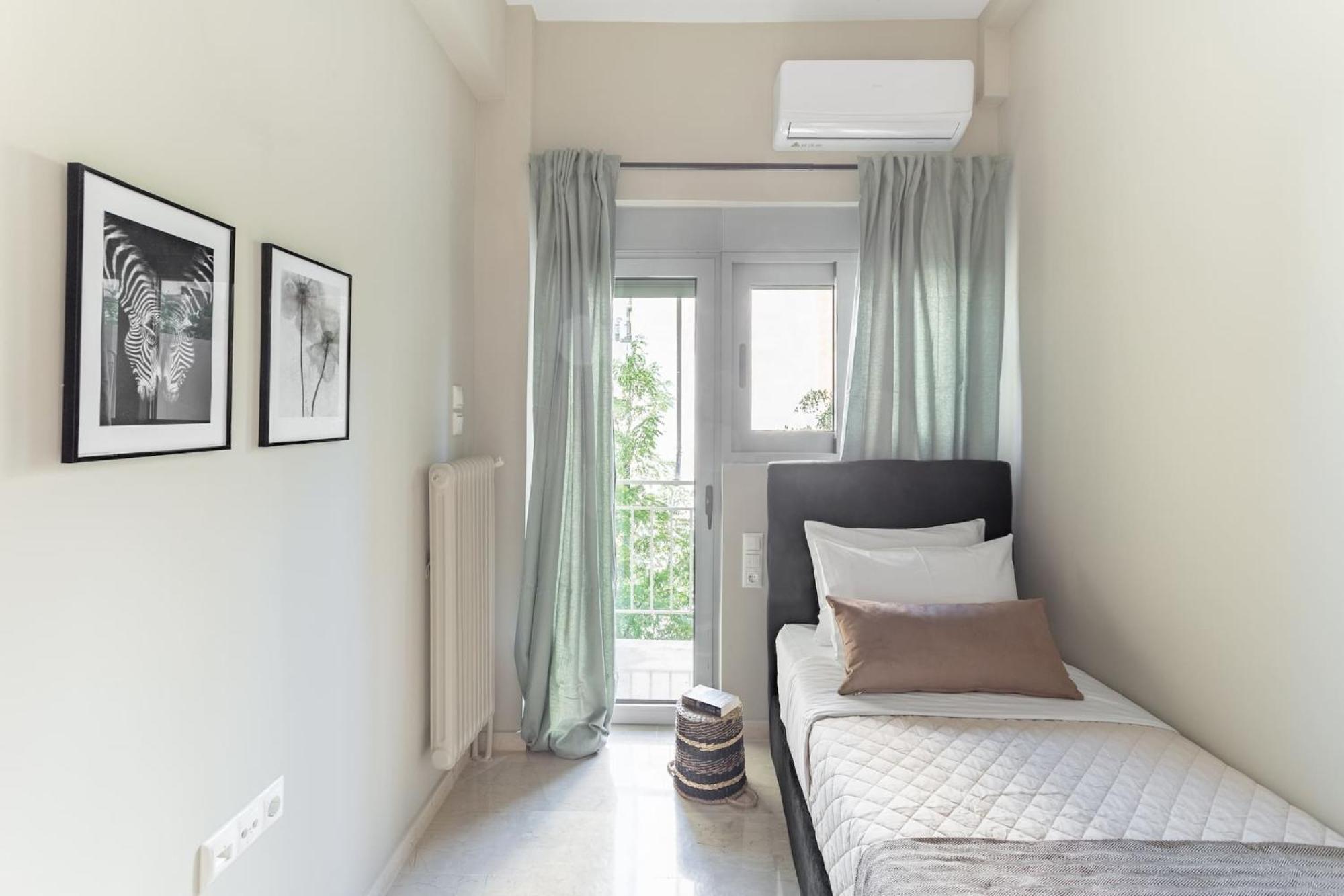 Deluxe 3-BDRM Urban-industrial Apt at Acropolis Atena Exterior foto